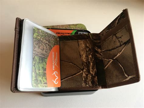 realtree wallets for hunters.